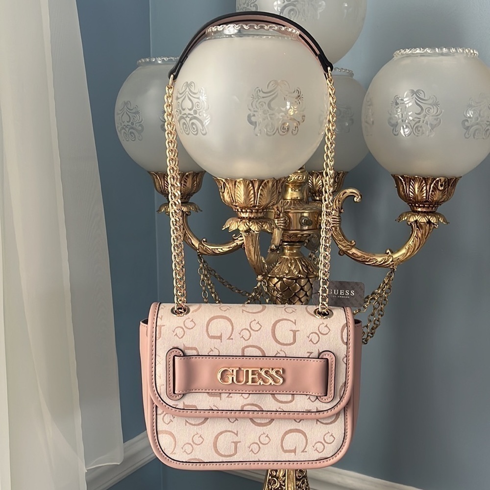 Brand New Guess Kayea Mini Shoulder Bag Pale Pink Purse w/ Gold Tone Chain